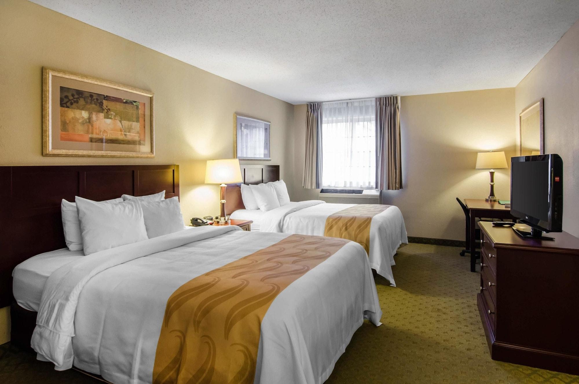 Quality Inn Summersville Exterior photo
