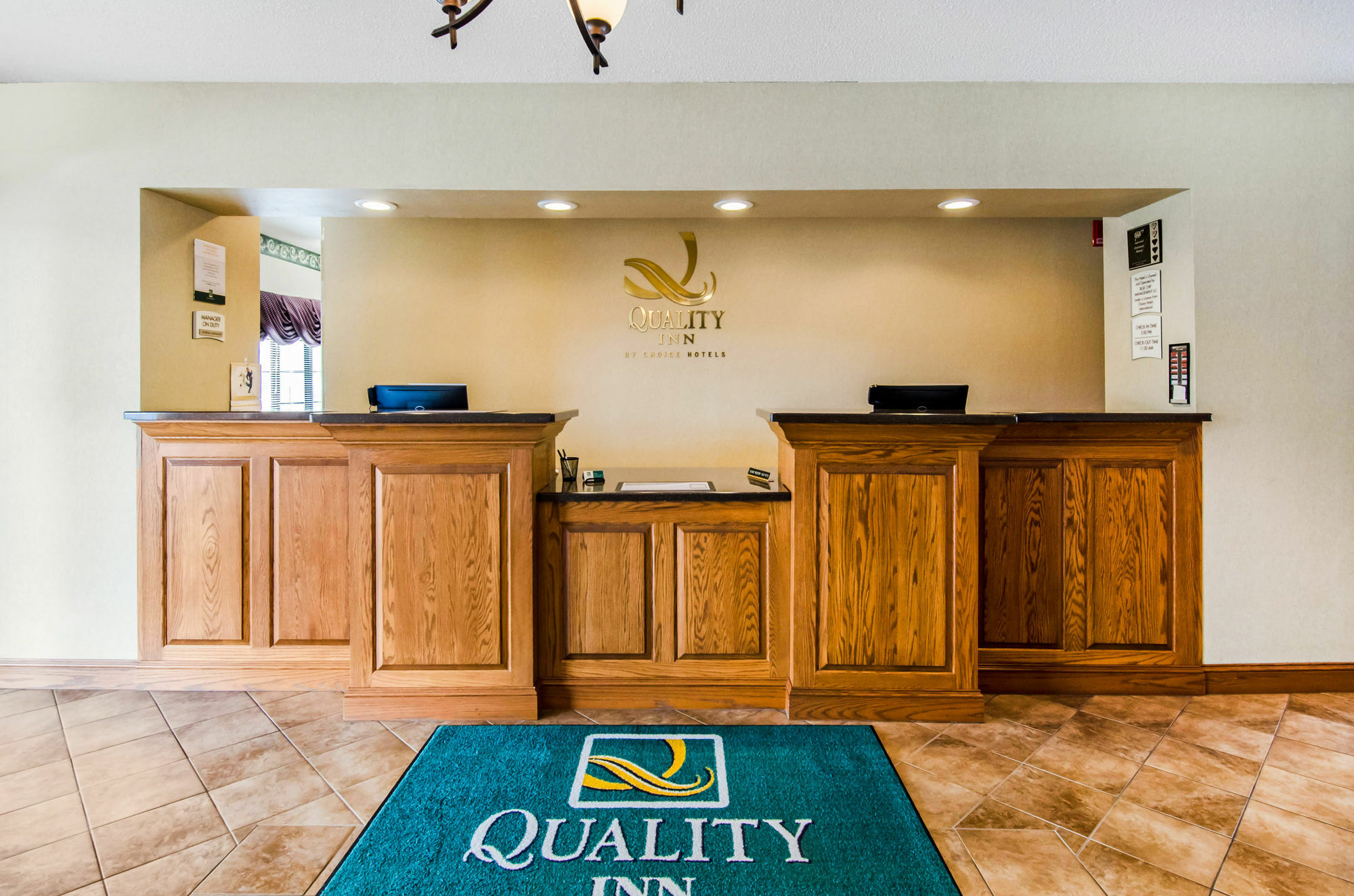 Quality Inn Summersville Exterior photo
